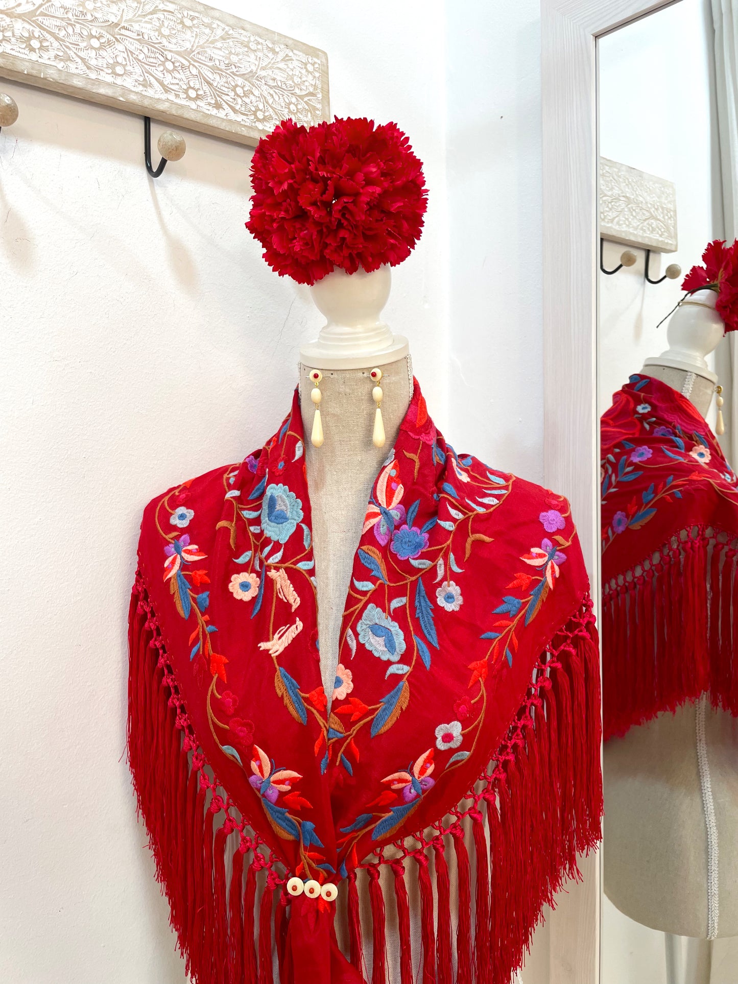 Mantón bordado colores 25