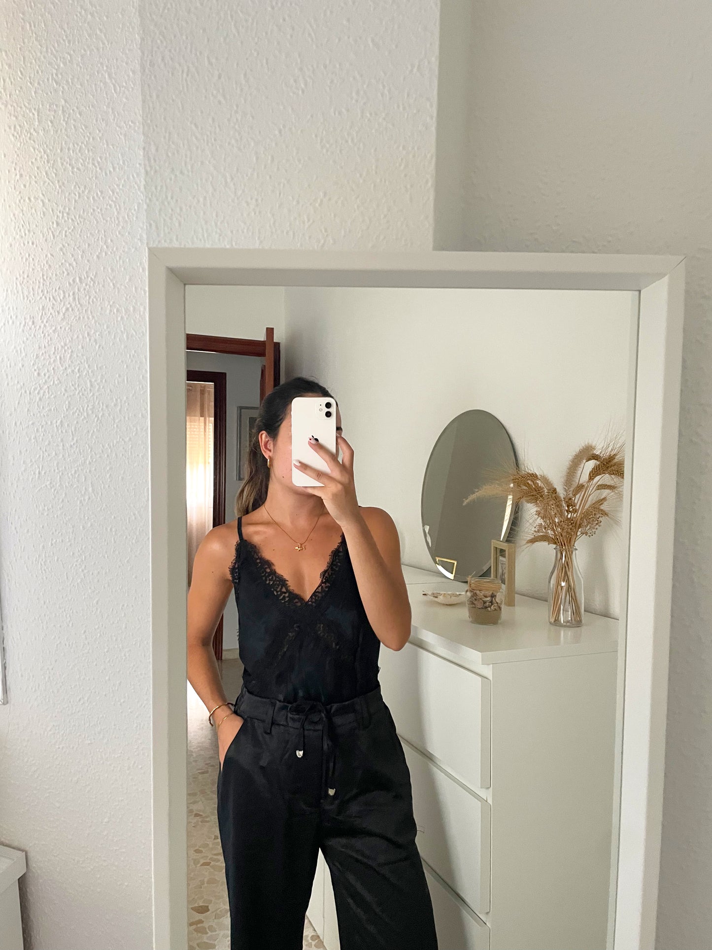 Blusa lencera negra