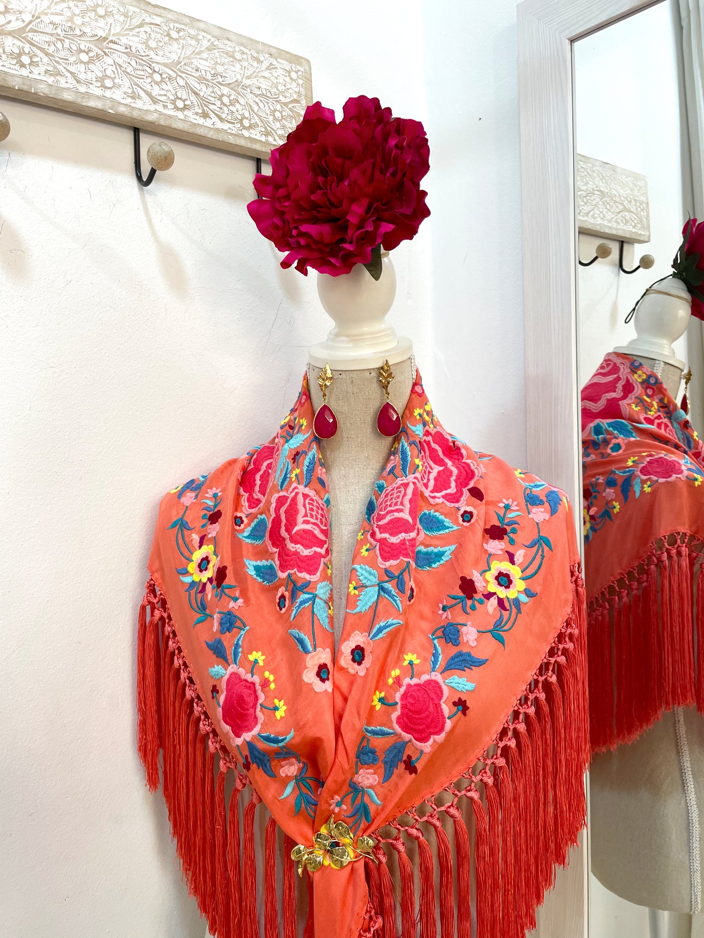 Mantón bordado colores 24