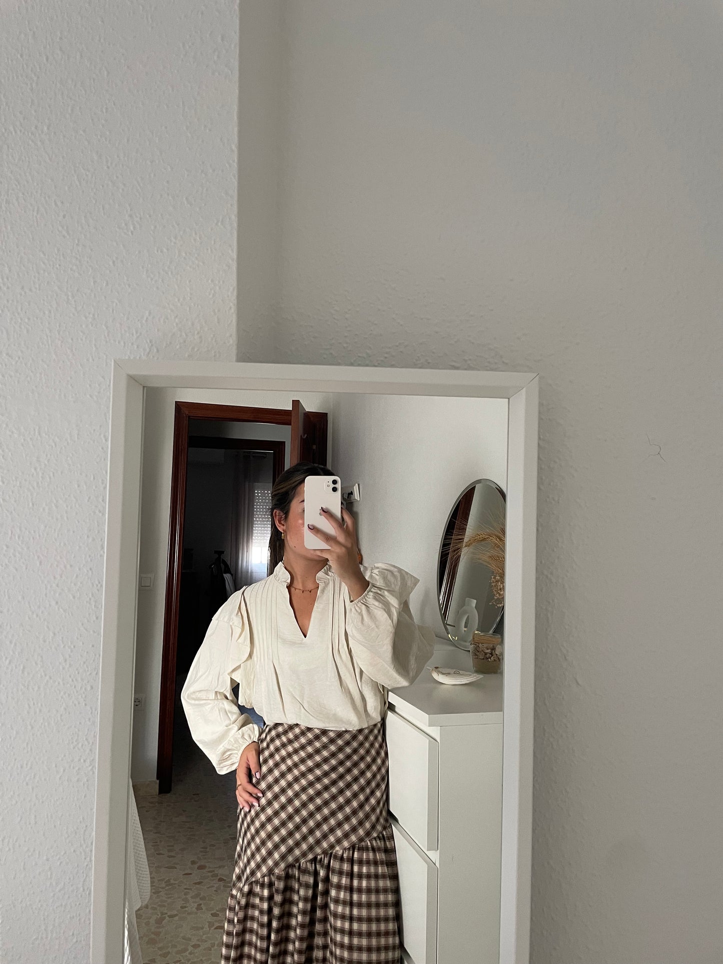 Blusa beige volante