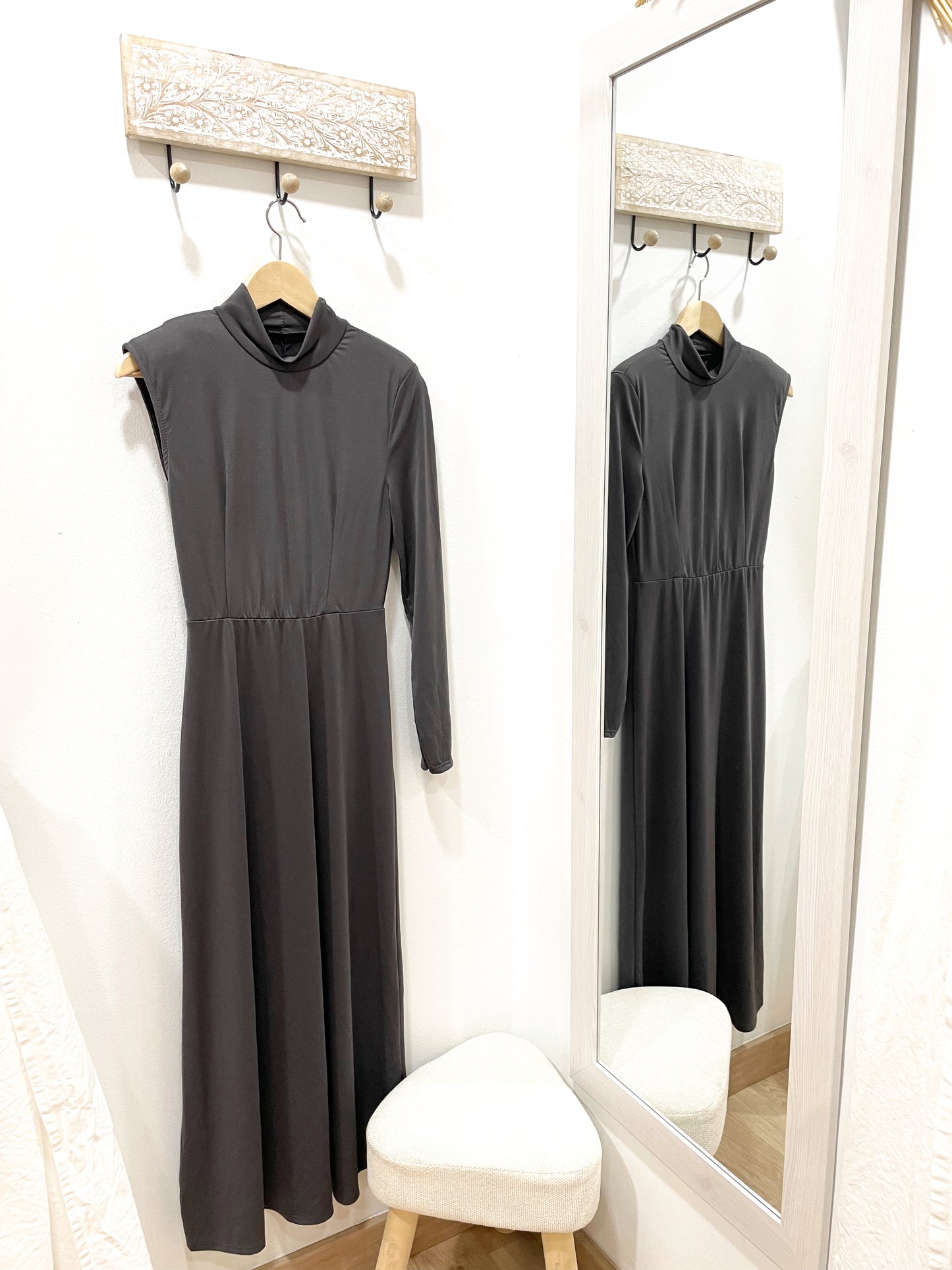 Vestido gris una manga