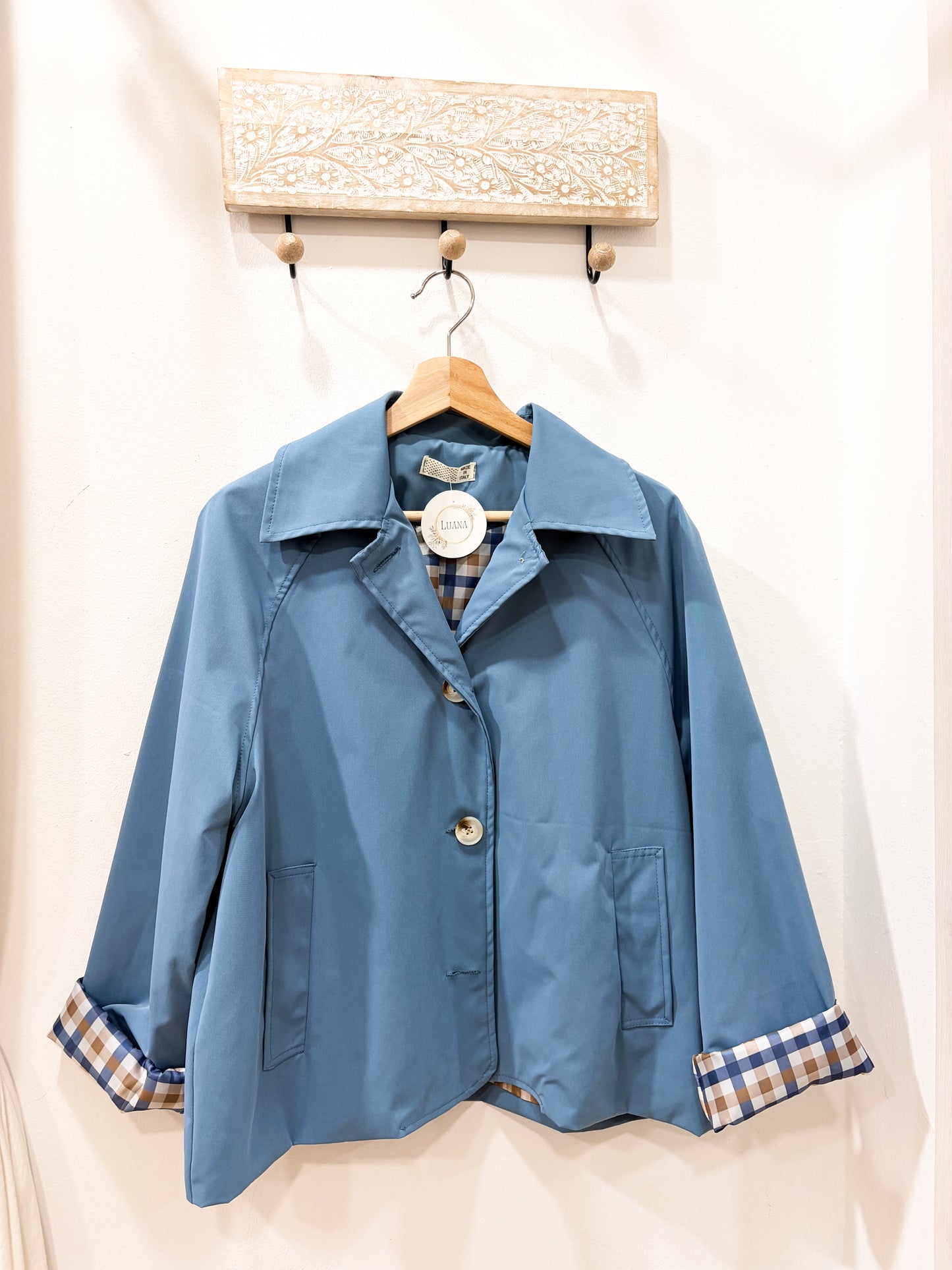 Gabardina corta azul