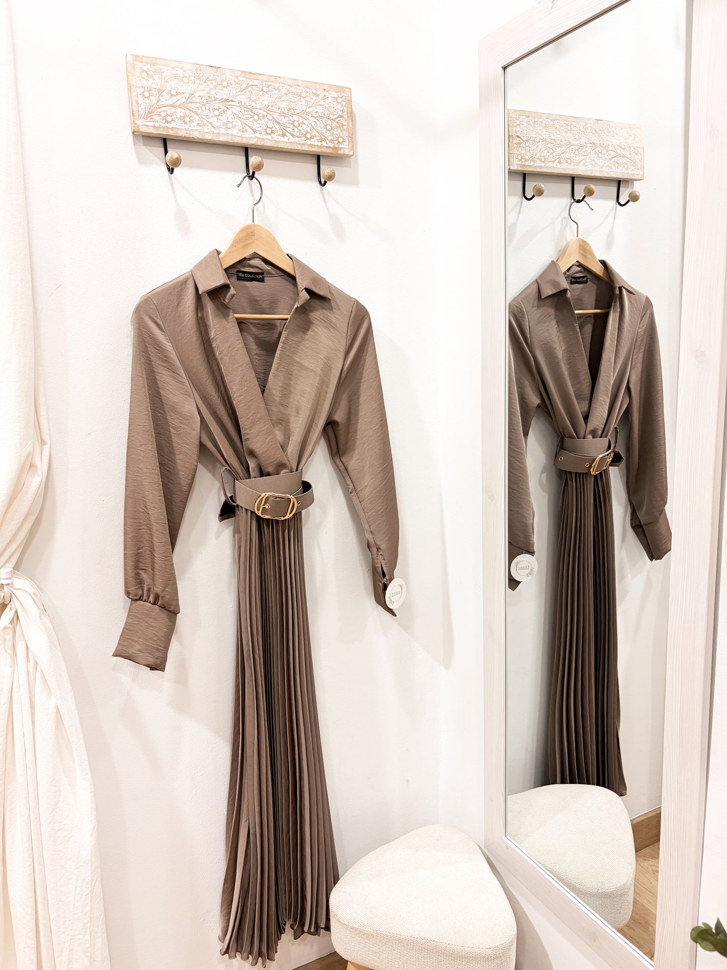 Vestido plisado cinturón