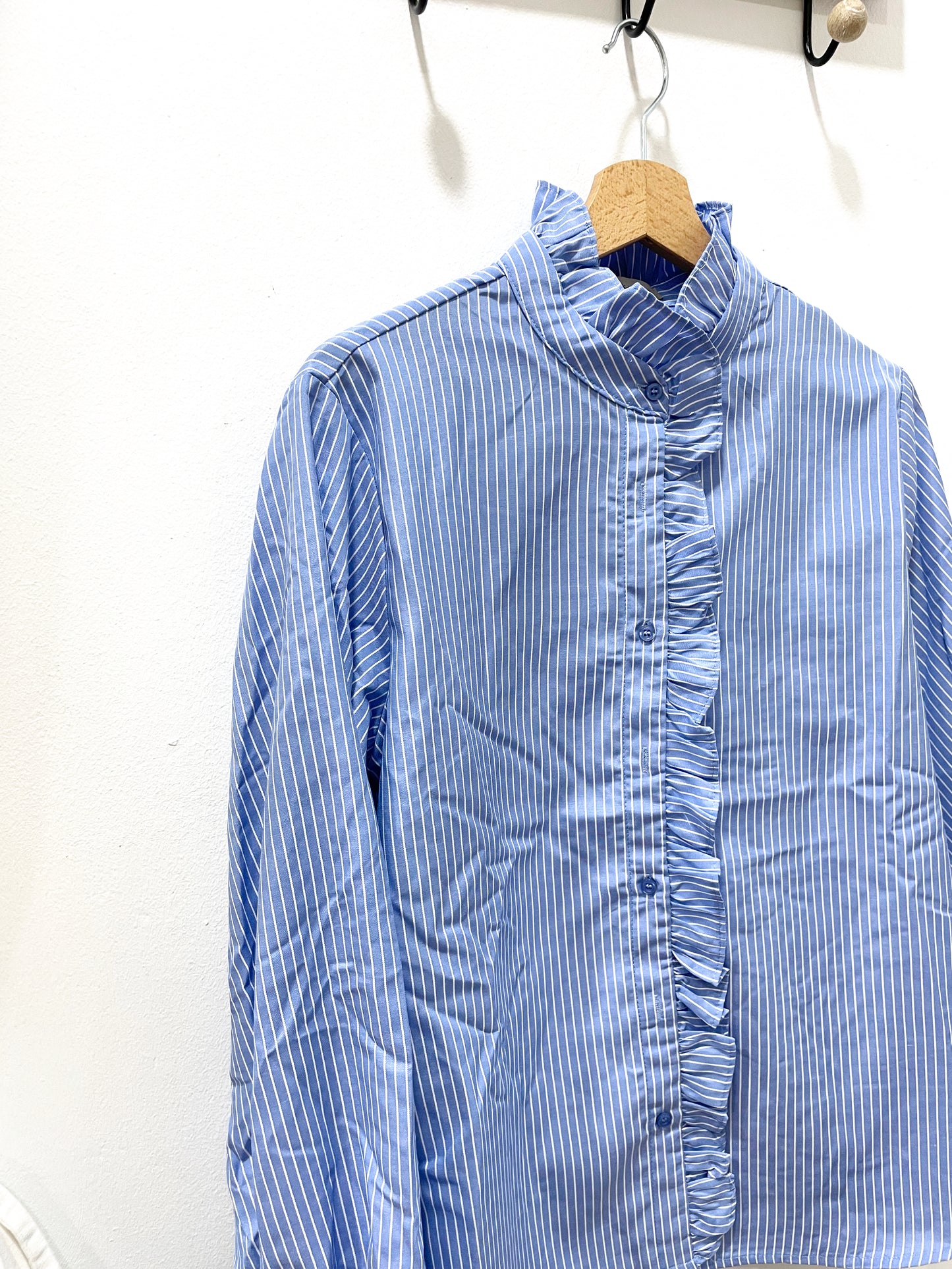 Blusa rayas blancas