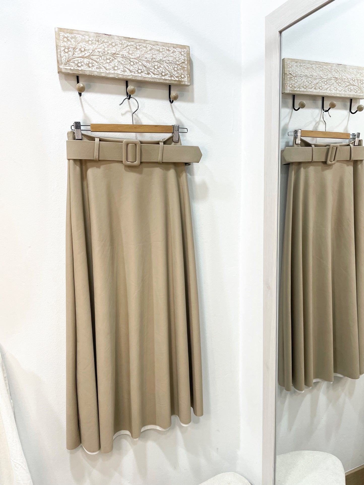 Falda polipiel cinturón