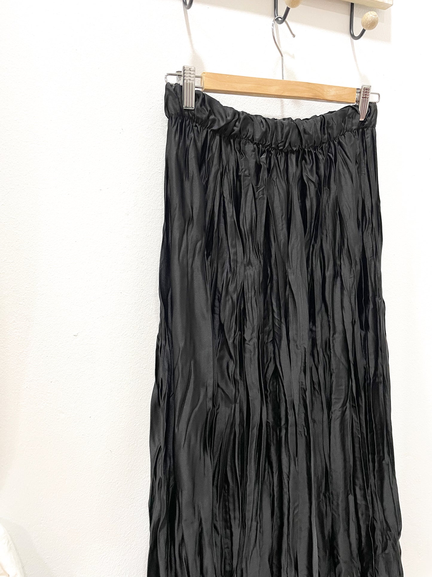 Falda negra textura