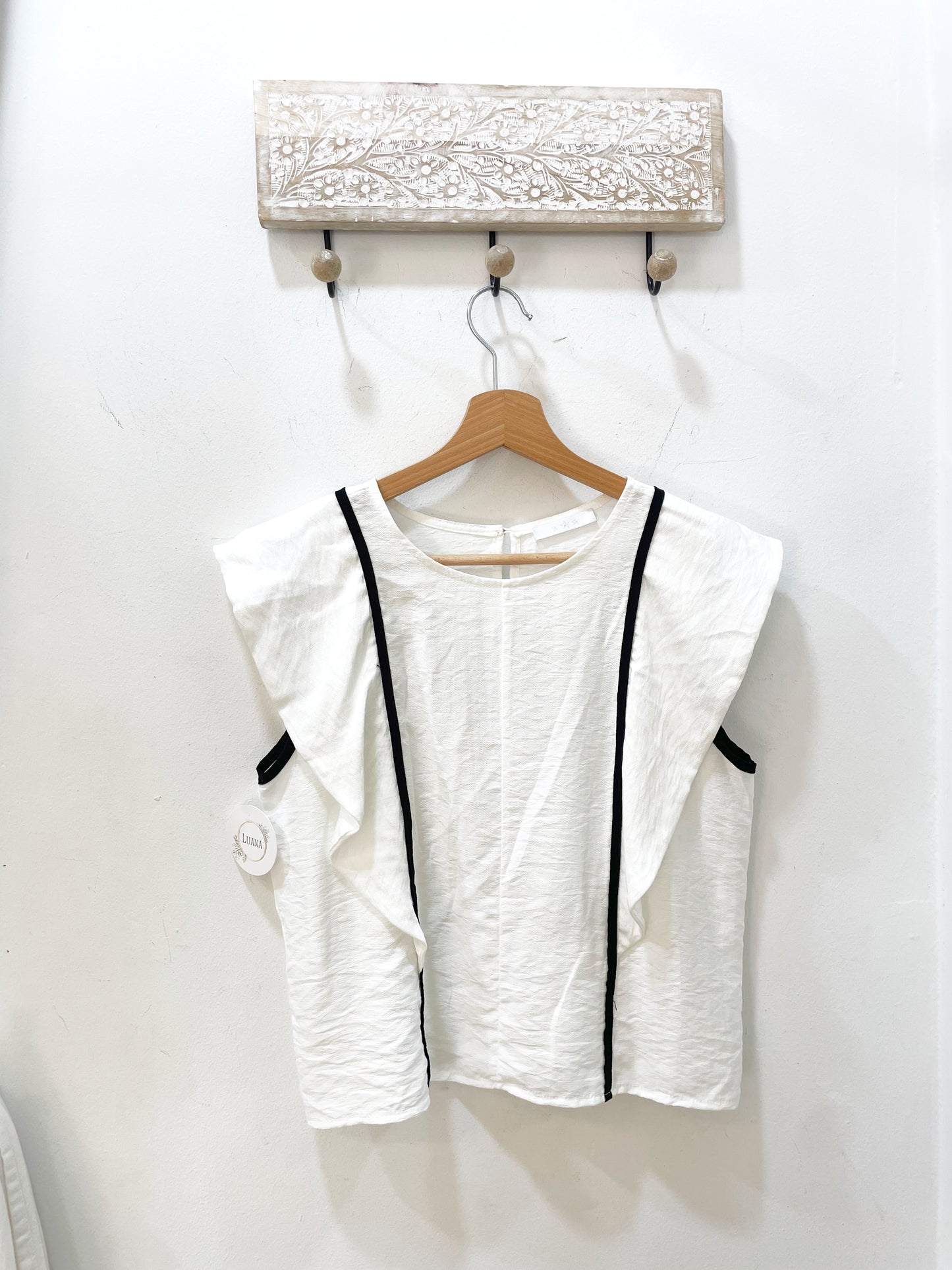 Blusa líneas negras