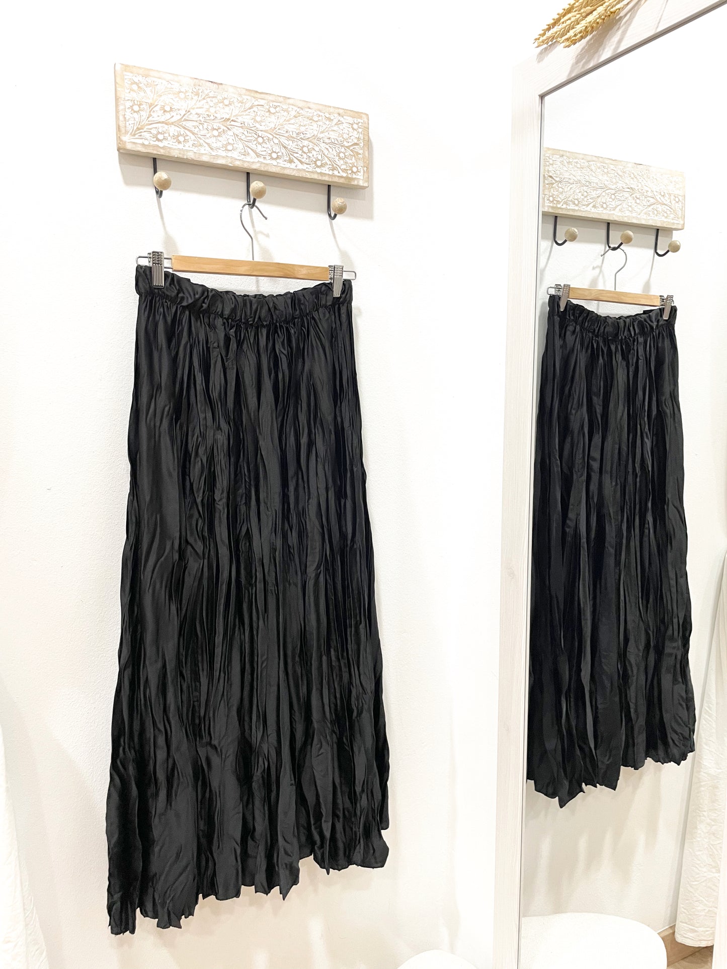 Falda negra textura