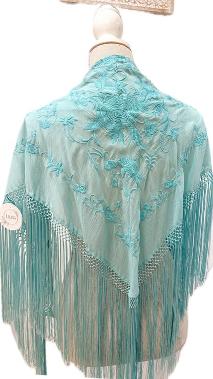 Mantón bordado 5