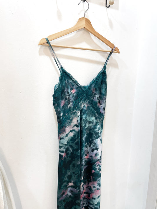 Vestido lencero estampado