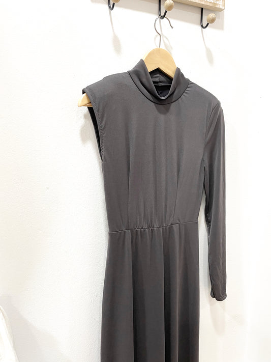 Vestido gris una manga