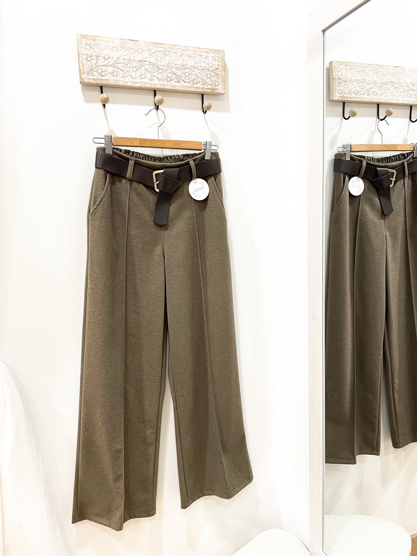 Pantalón cinturón marrón