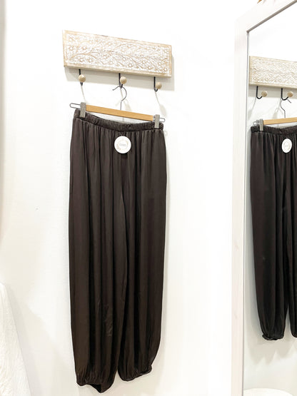 Pantalón satén bombacho