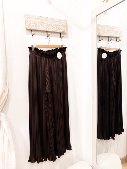 Pantalón satinado plisado