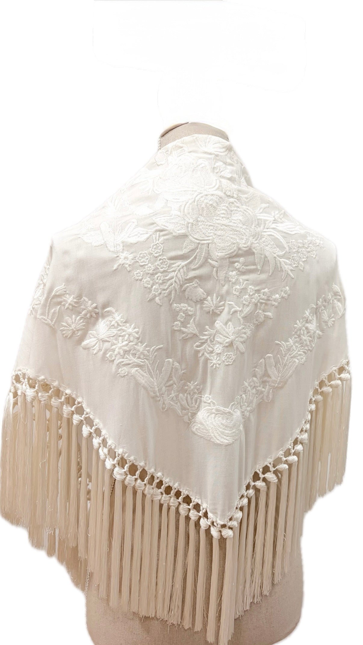 Mantón bordado 21