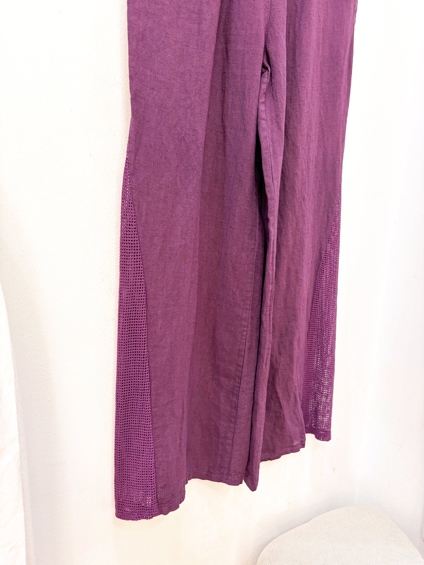 Pantalón lino detalle