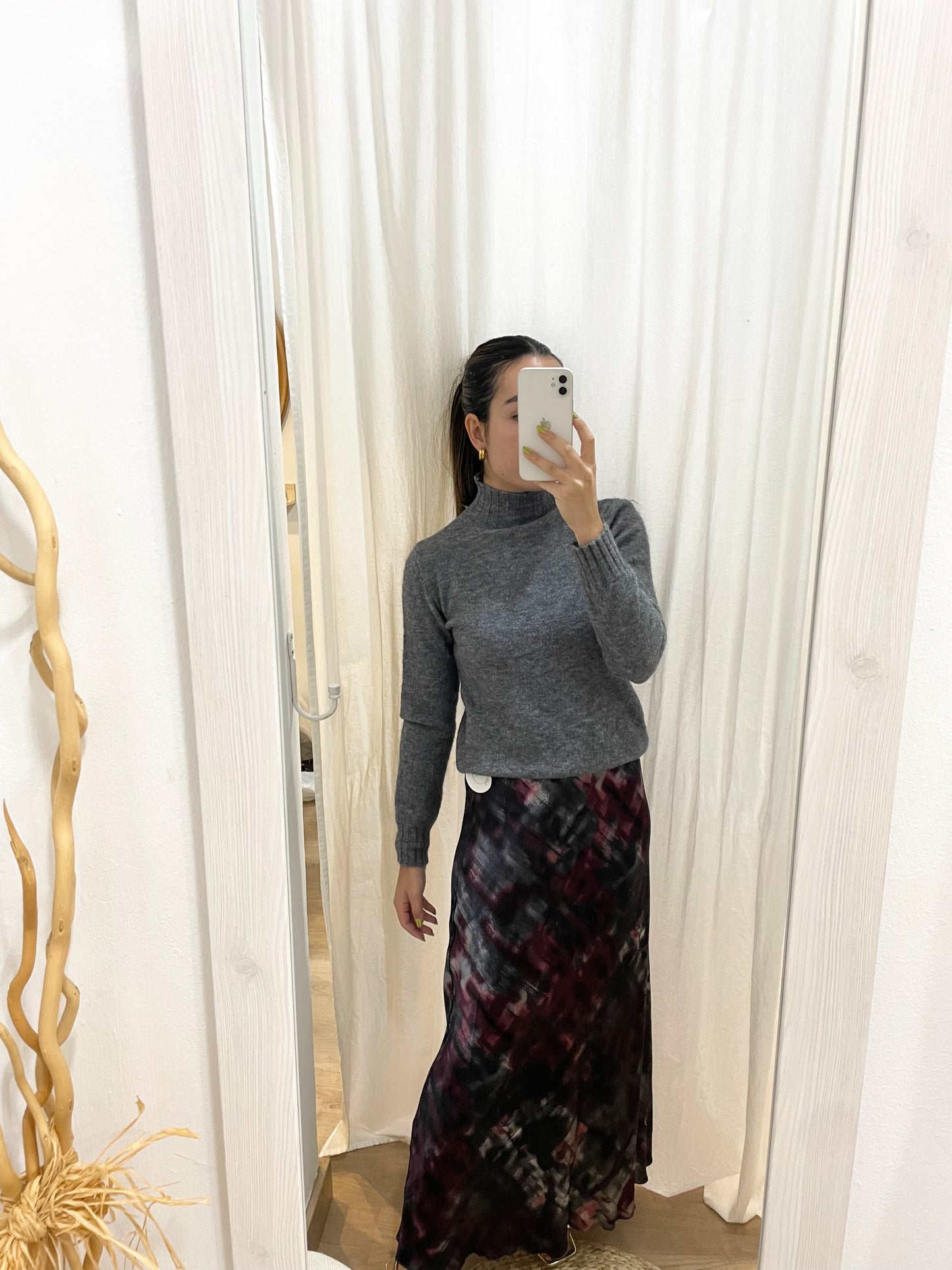 Falda satinada manchas