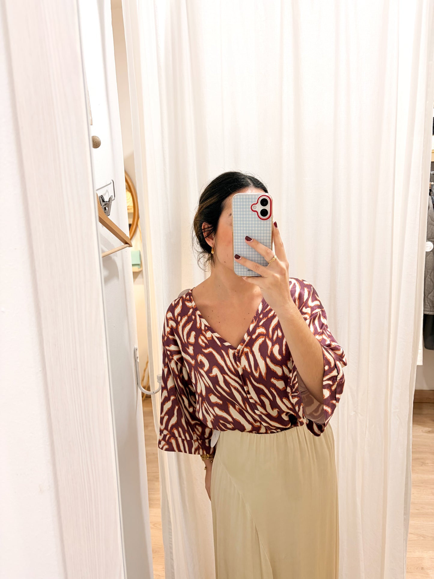 Blusa estampada satinada