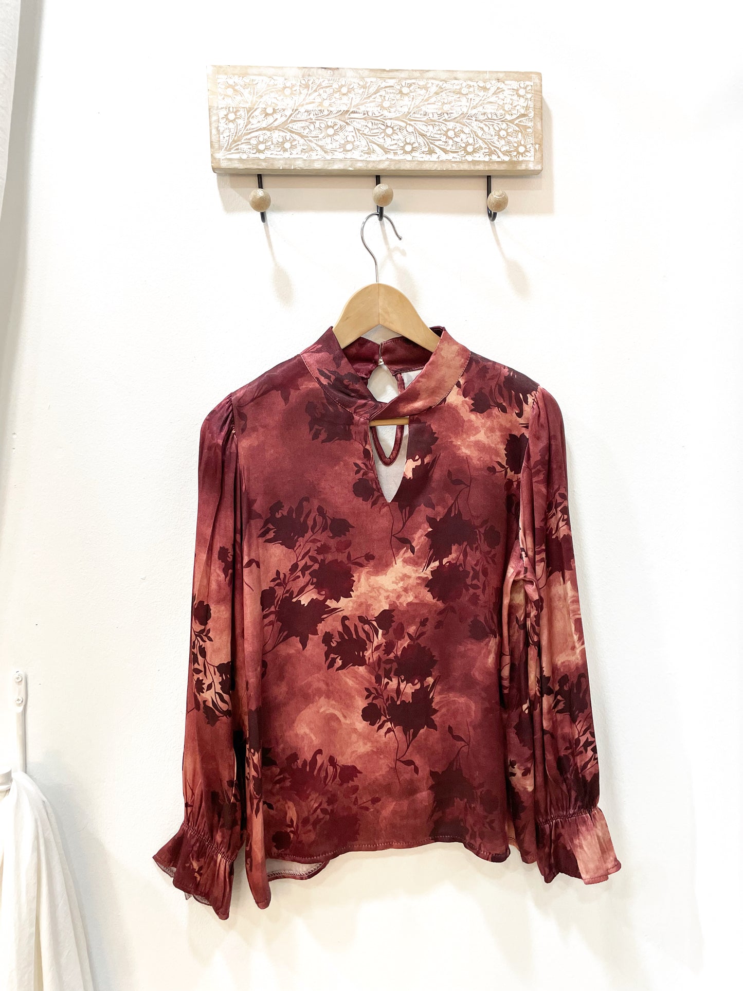 Blusa satinada estampado