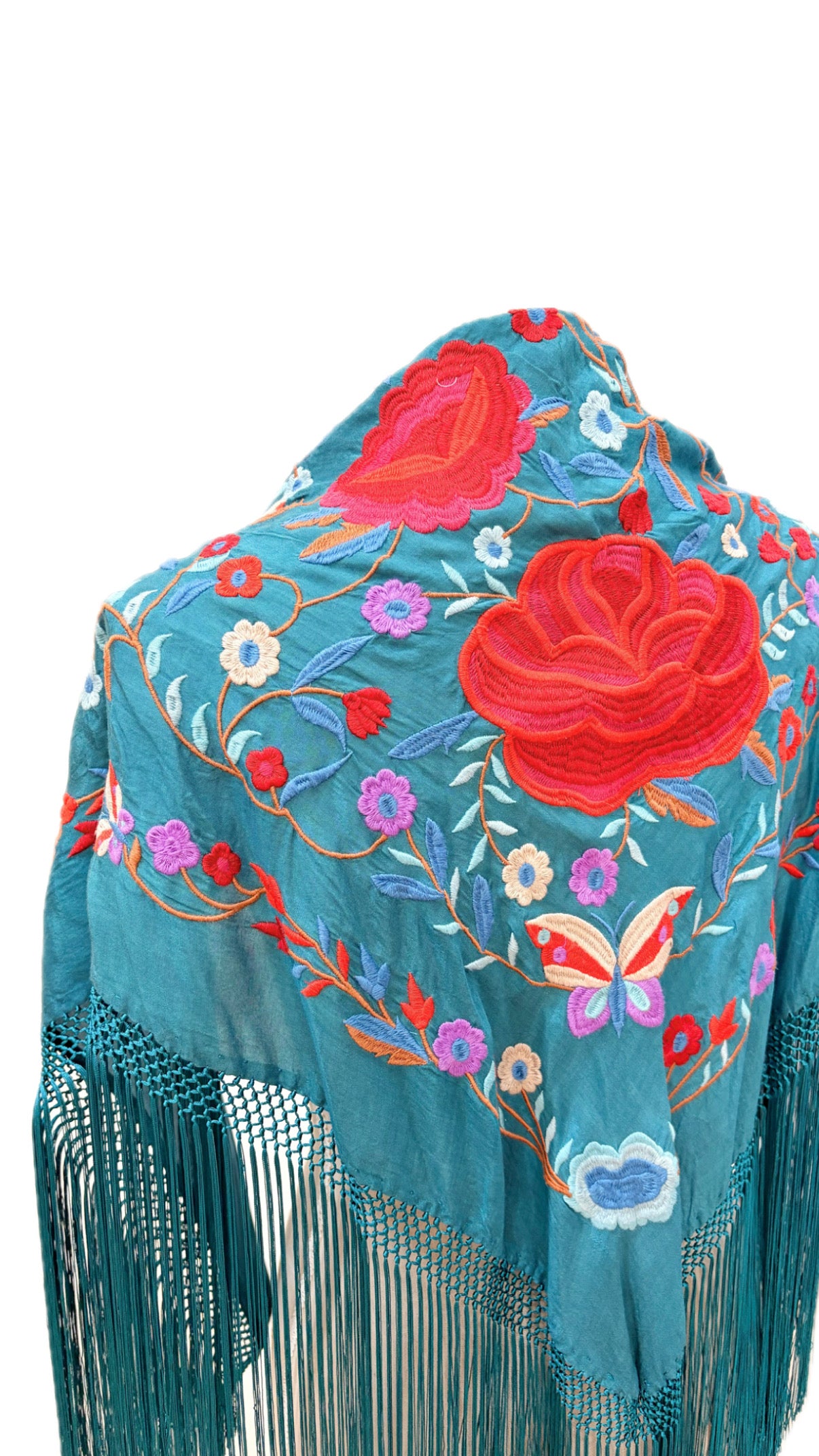 Mantón bordado 15
