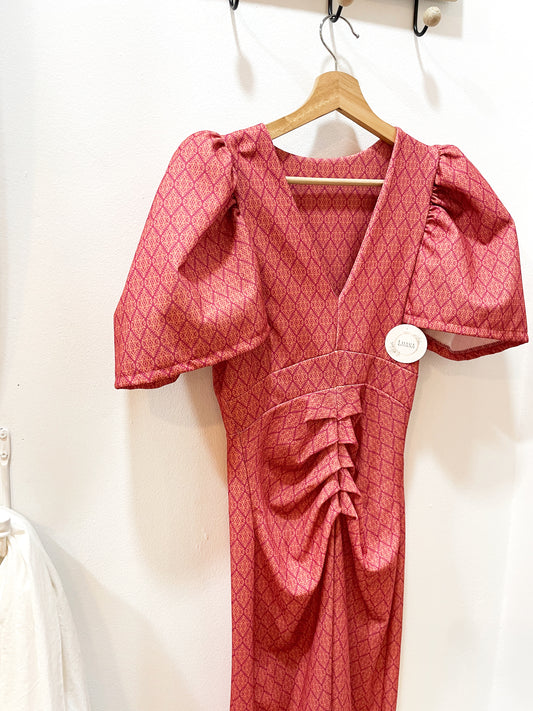 Vestido estampado fruncido