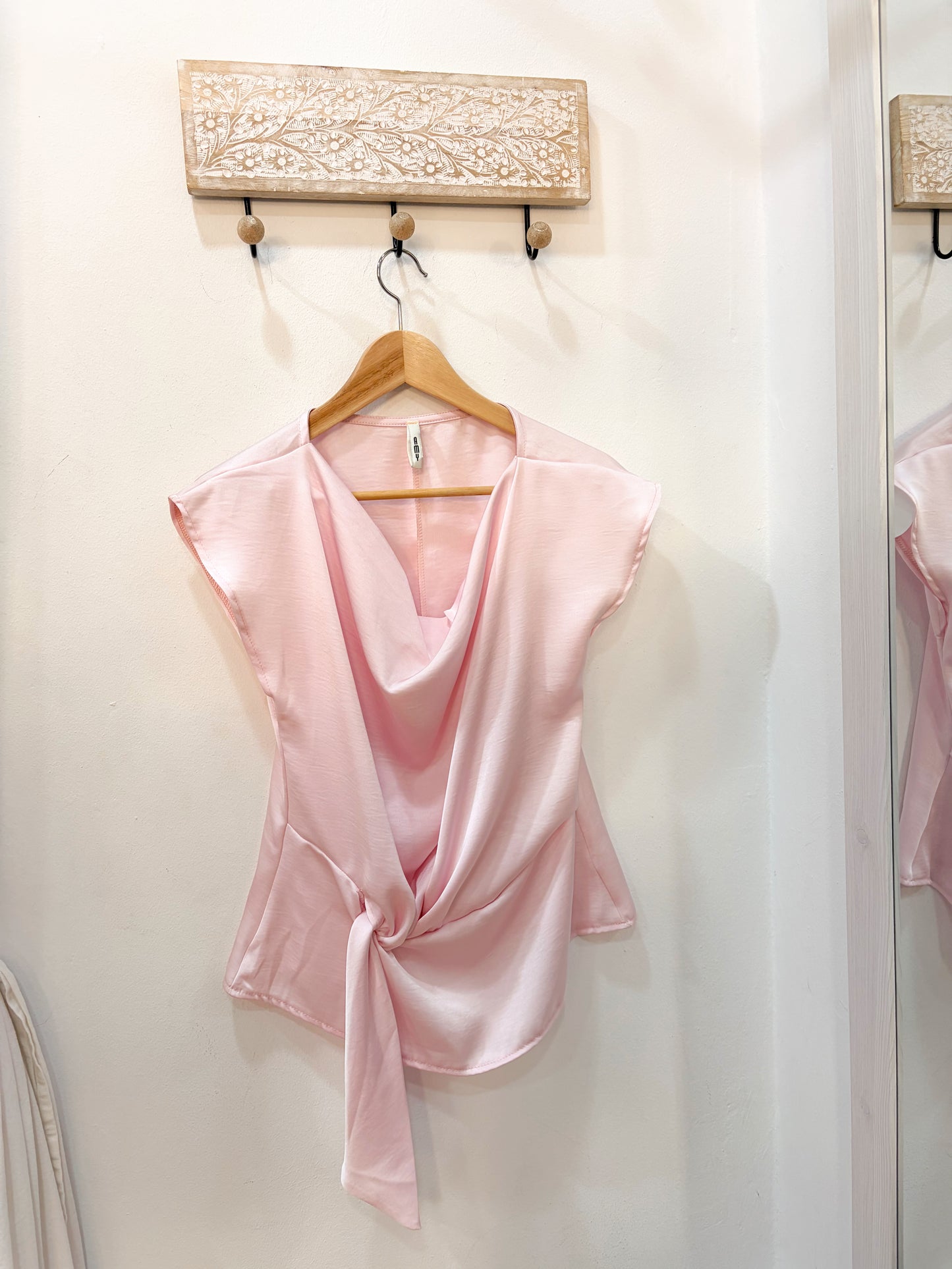 Blusa satinada rosa