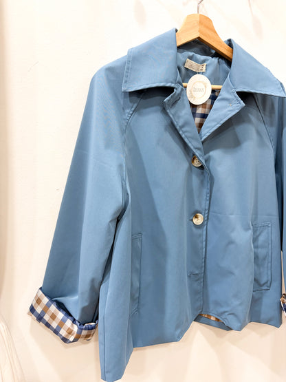 Gabardina corta azul