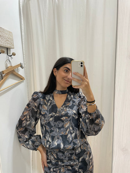 Blusa estampada gris