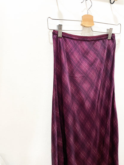 Falda satinada cuadros