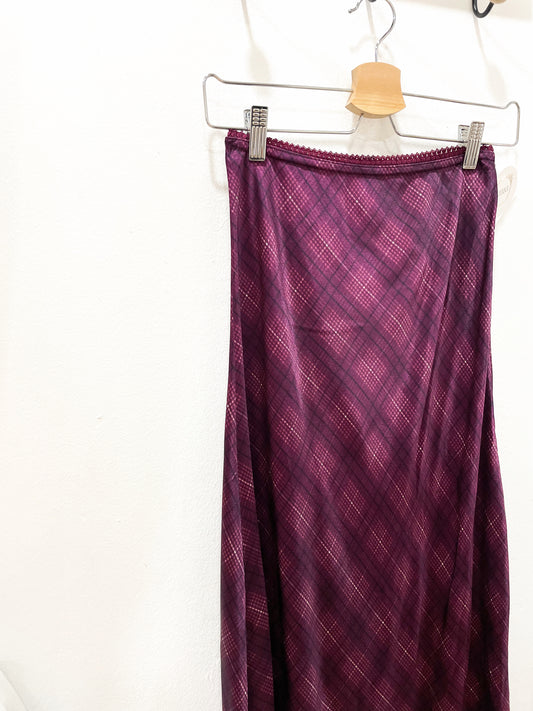 Falda satinada cuadros