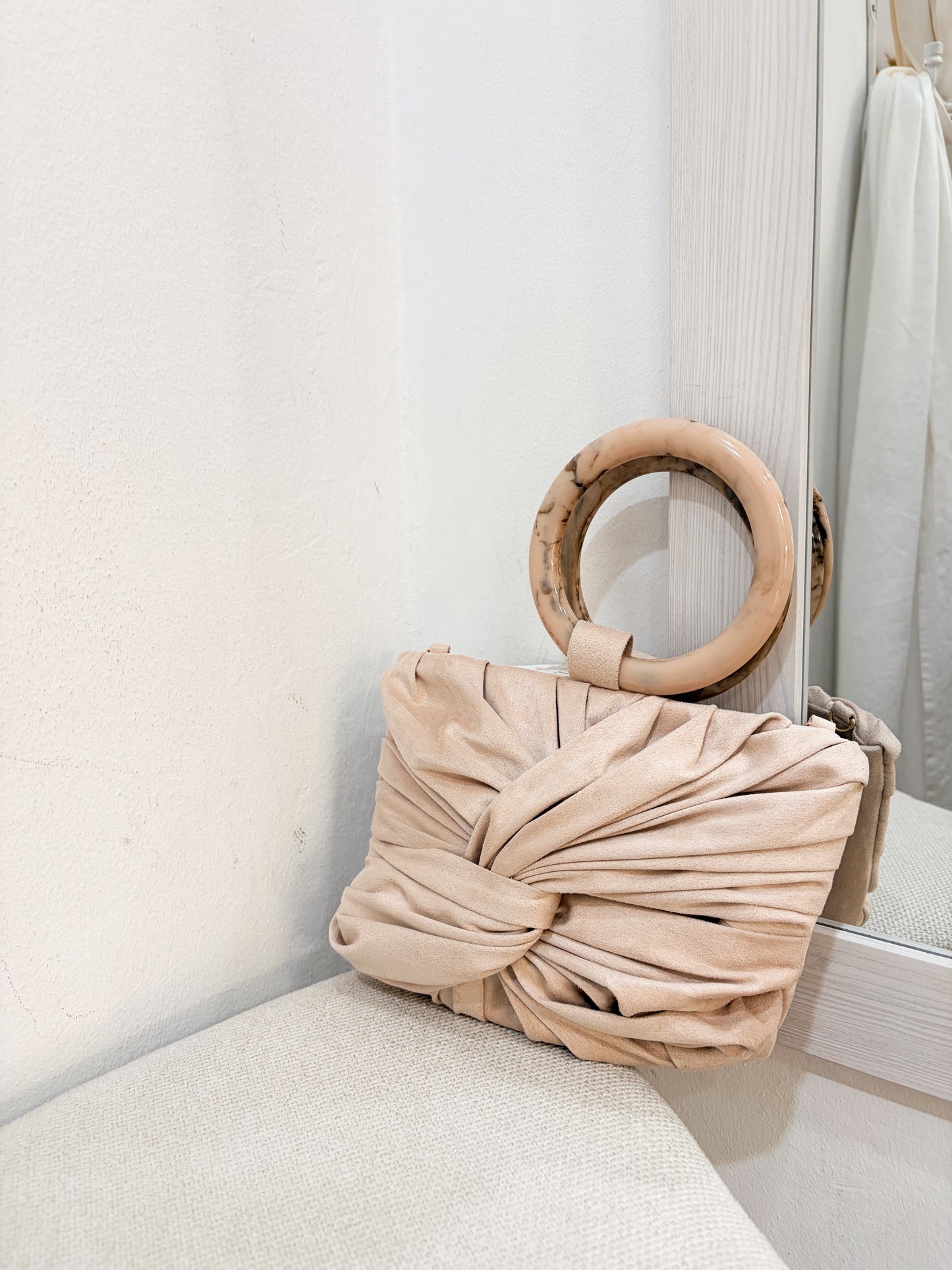 Bolso nudo
