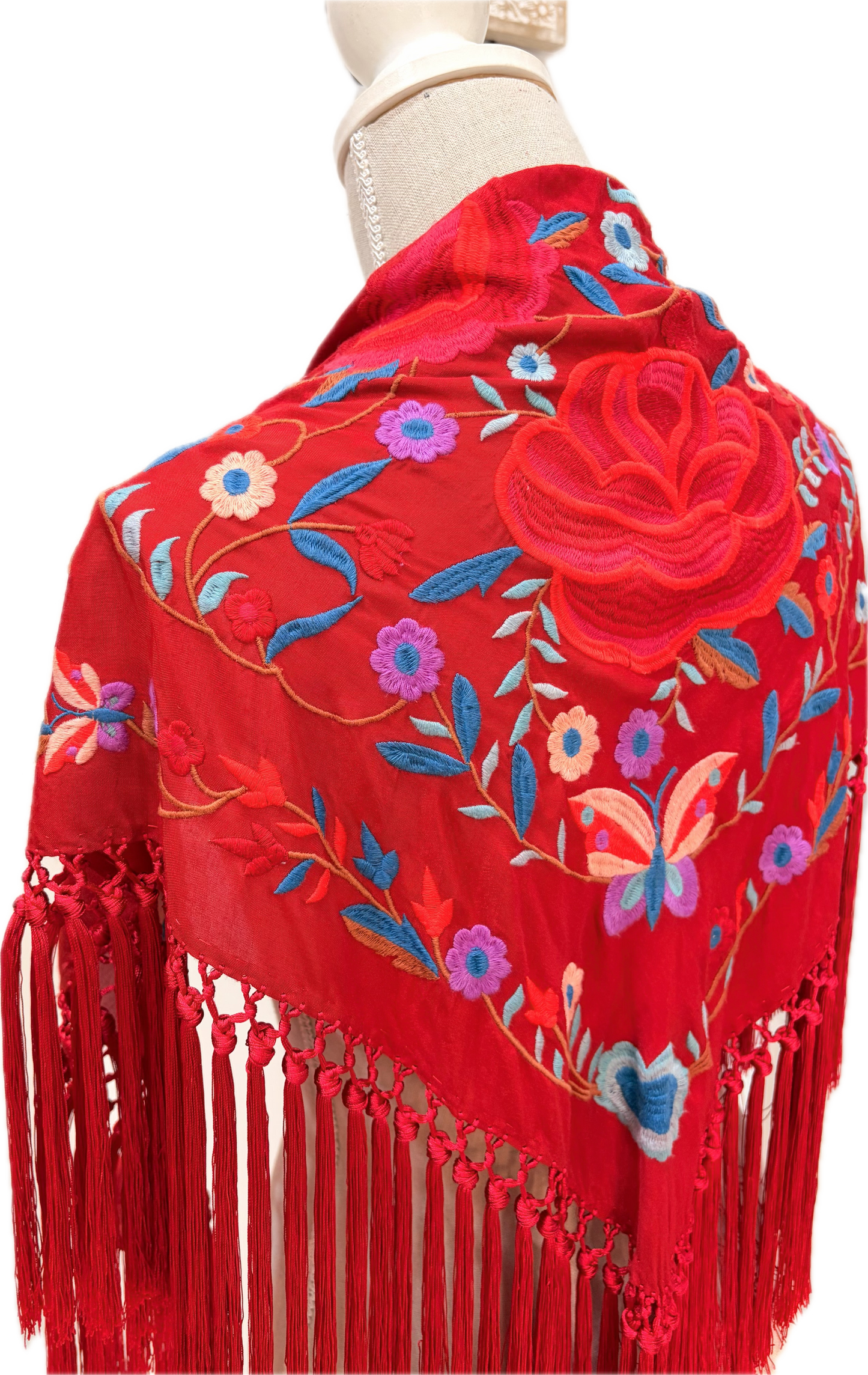 Mantón bordado 1
